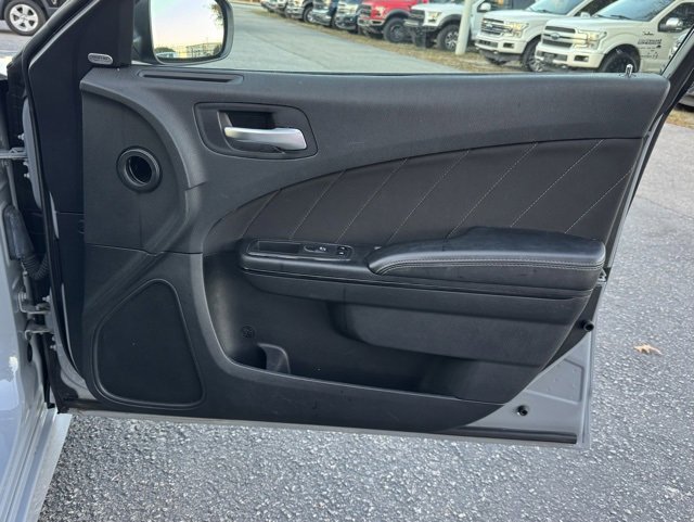 Used 2020 Dodge Charger R/T w/ Blacktop Package image 10