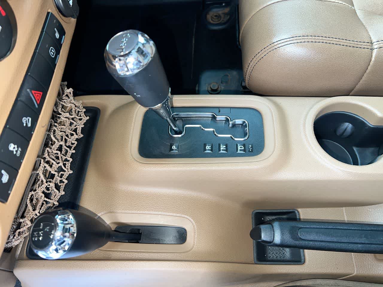 Used 2012 Jeep Wrangler Unlimited Sahara AWD/4WD image 20