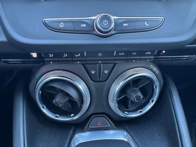 Used 2023 Chevrolet Camaro LT RWD image 15