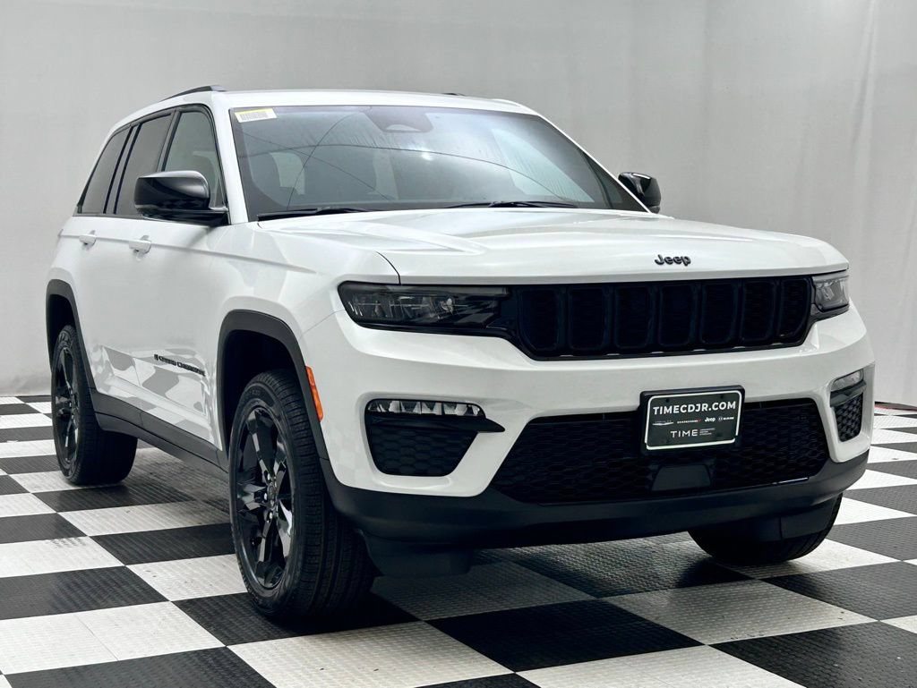 New 2025 Jeep Grand Cherokee Limited w/ Black Appearance Package AWD/4WD image 2
