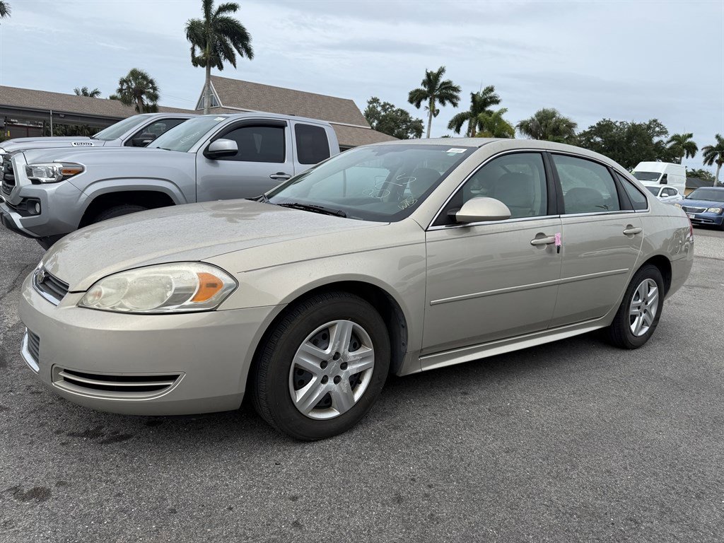 Used 2010 Chevrolet Impala LS FWD image 1