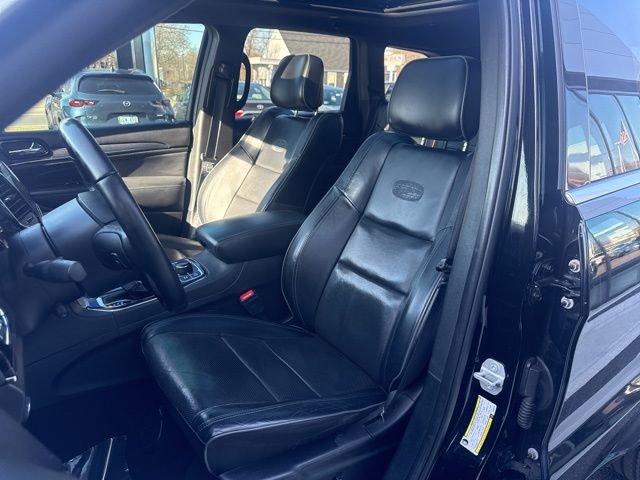 Used 2019 Jeep Grand Cherokee Overland AWD/4WD image 10