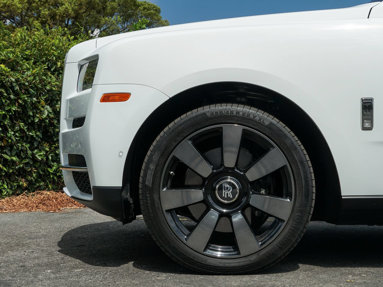 Certified 2024 Rolls-Royce Cullinan AWD/4WD image 11