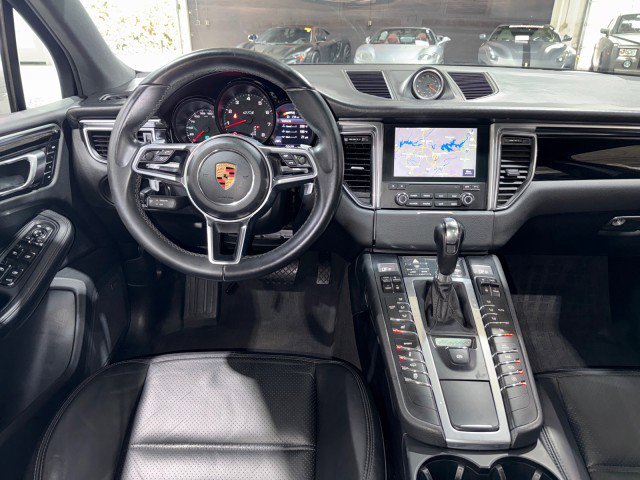 Used 2018 Porsche Macan GTS image 70