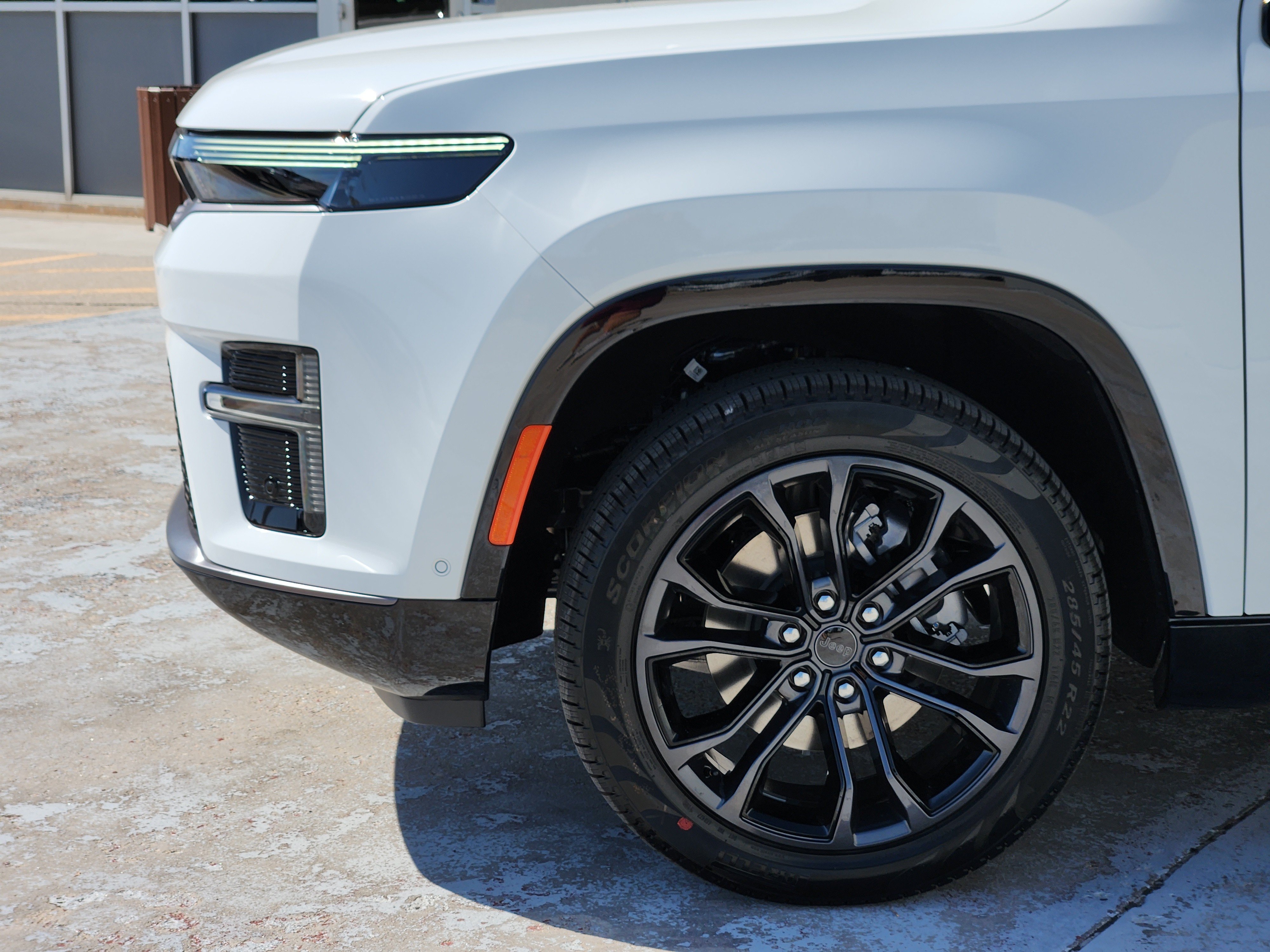 New 2026 Jeep Grand Wagoneer Summit AWD/4WD image 5