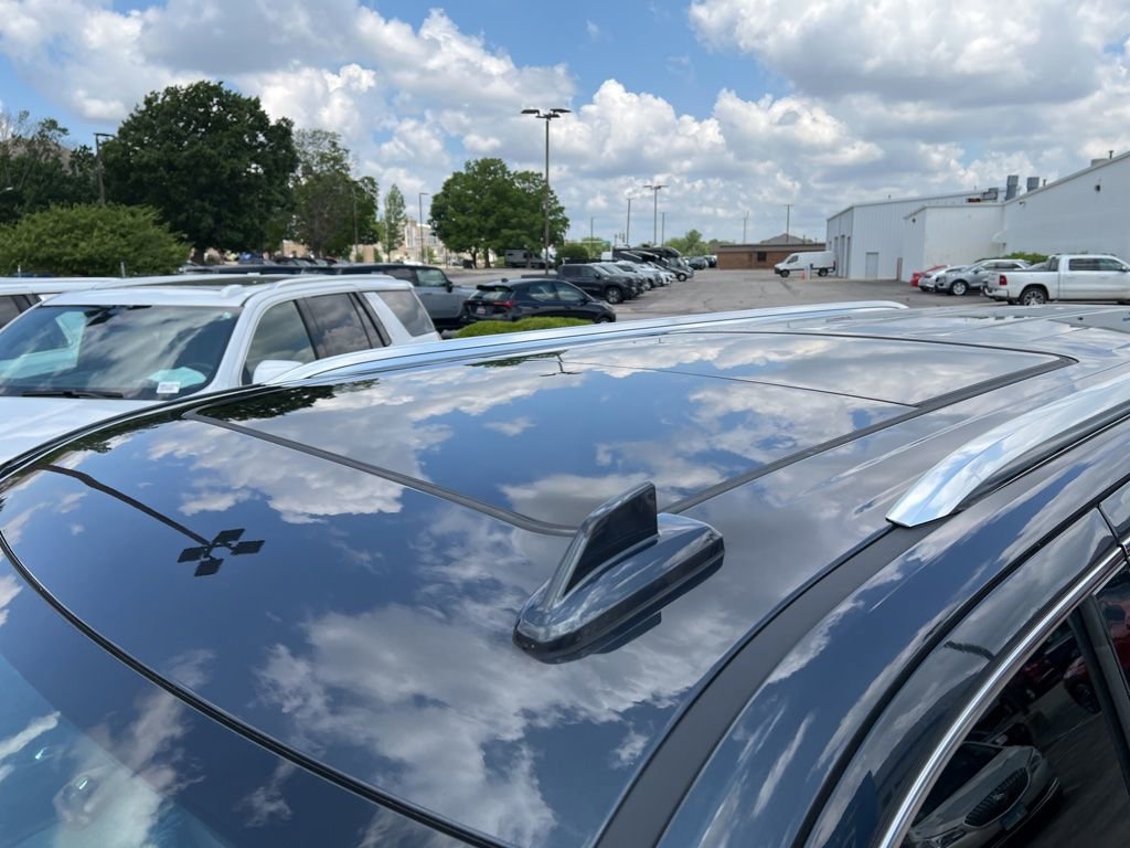 Used 2021 GMC Yukon XL Denali AWD/4WD image 4