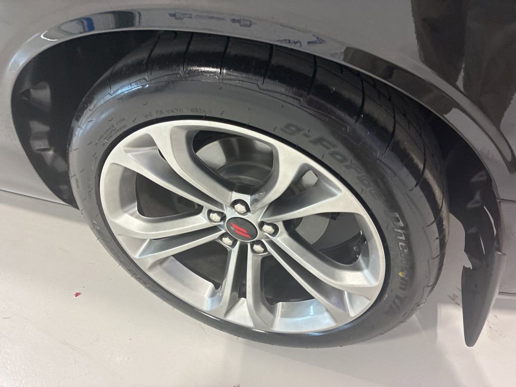 Used 2020 Dodge Challenger R/T w/ Driver Convenience Group RWD image 33