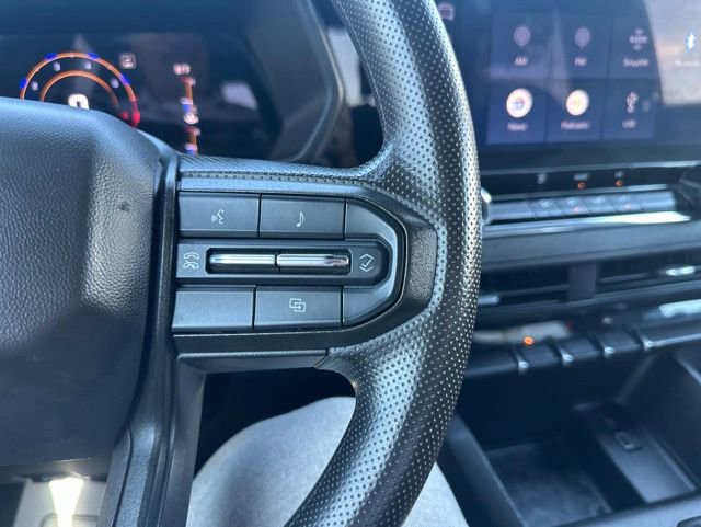 Used 2023 Chevrolet Colorado W/T RWD image 35