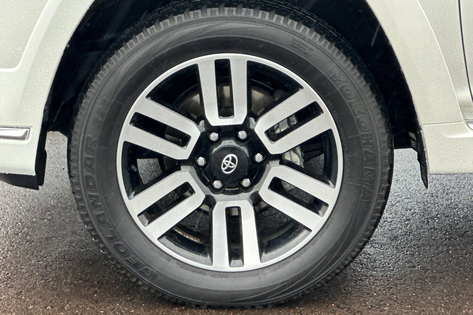 Used 2023 Toyota 4Runner Limited image 25