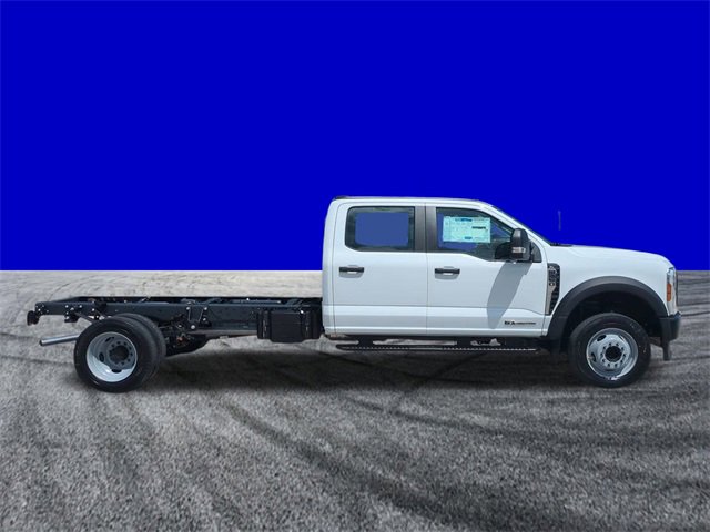 New 2026 Ford F450 2WD Crew Cab Super Duty image 3
