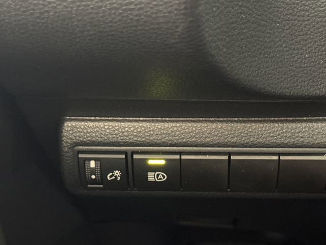 Certified 2023 Toyota Corolla LE image 37