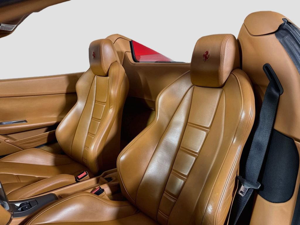 Certified 2015 Ferrari 458 Spider RWD image 18