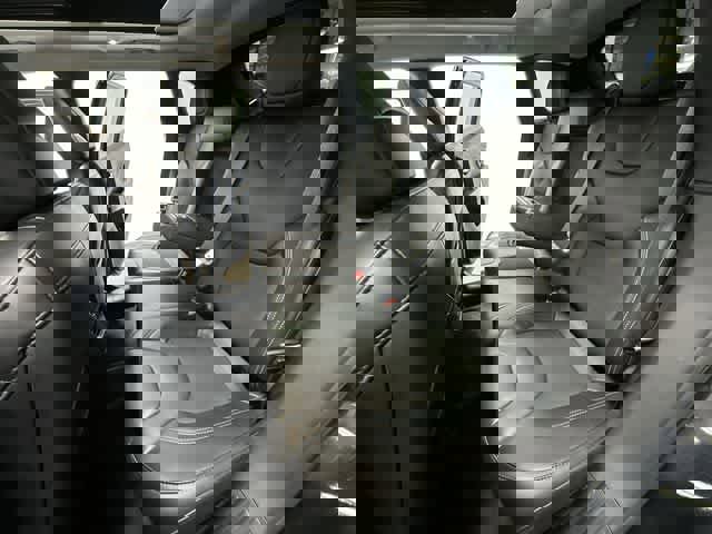 Used 2020 Jeep Cherokee Latitude Plus w/ Comfort/Convenience Group image 20