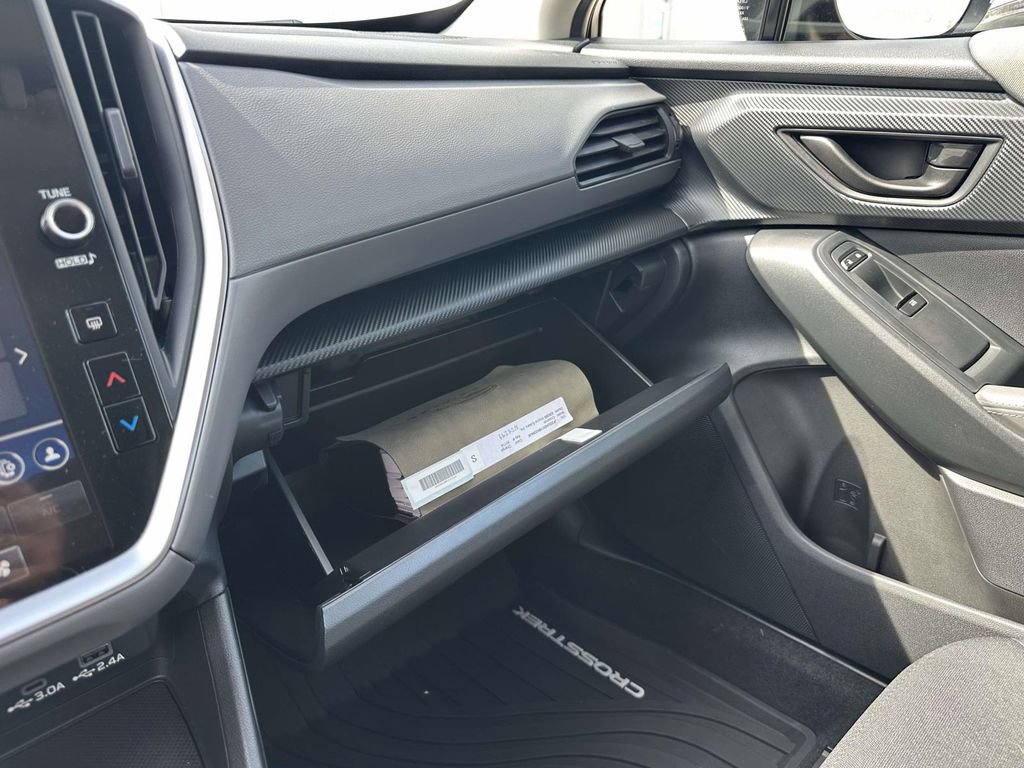 Certified 2025 Subaru Crosstrek 2.0i Premium AWD/4WD image 17