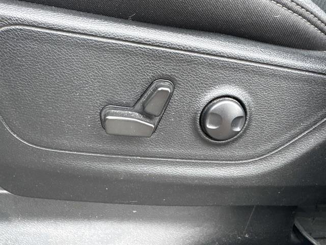 Used 2022 RAM 1500 Big Horn AWD/4WD image 10