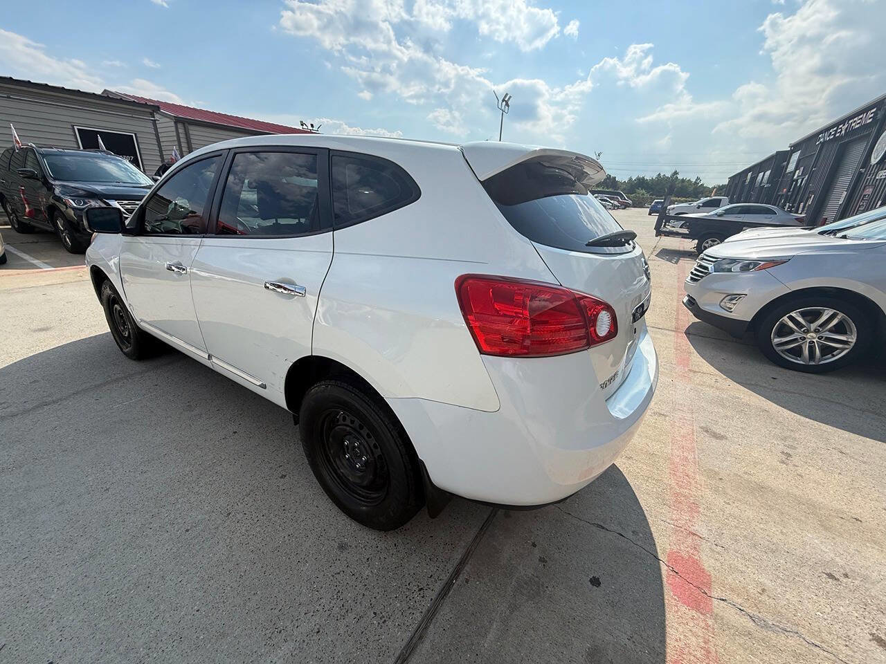 Used 2013 Nissan Rogue S image 25