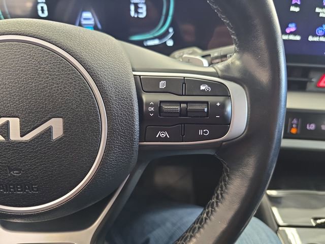 Used 2023 Kia Sportage EX image 18