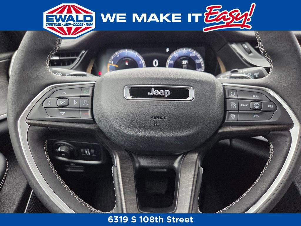 New 2026 Jeep Grand Cherokee L Limited w/ Limited Altitude Package AWD/4WD image 5