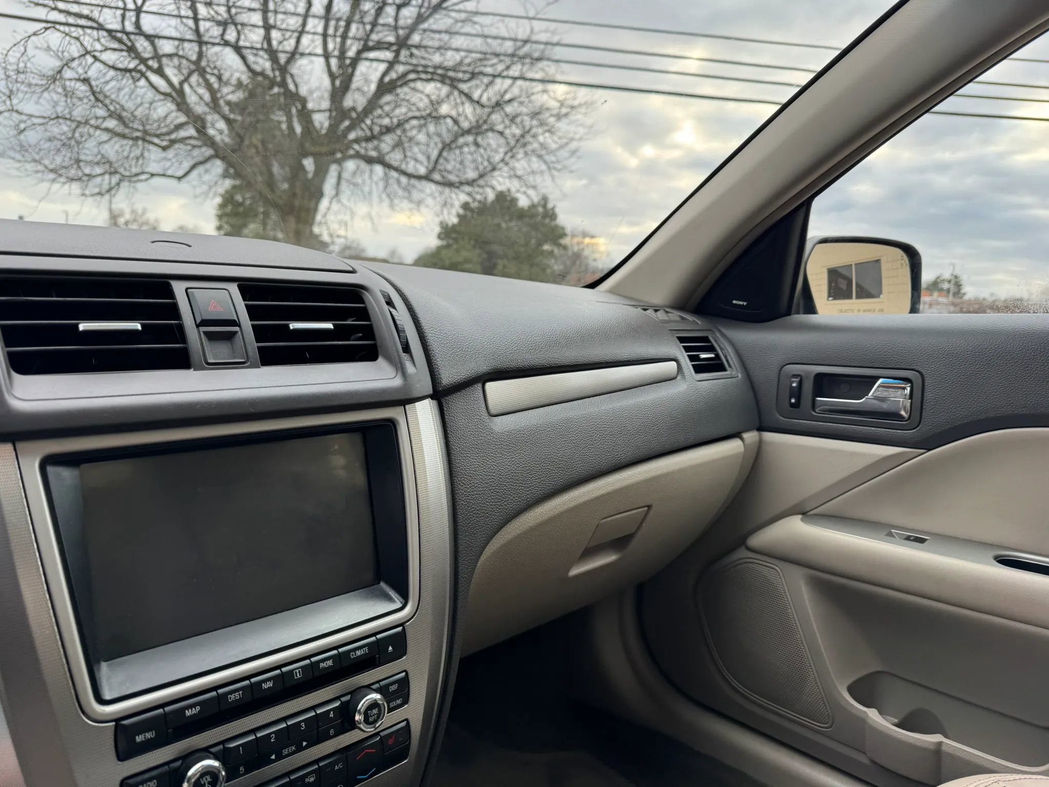 Used 2011 Ford Fusion Hybrid w/ 502A Rapid Spec Order Code image 22