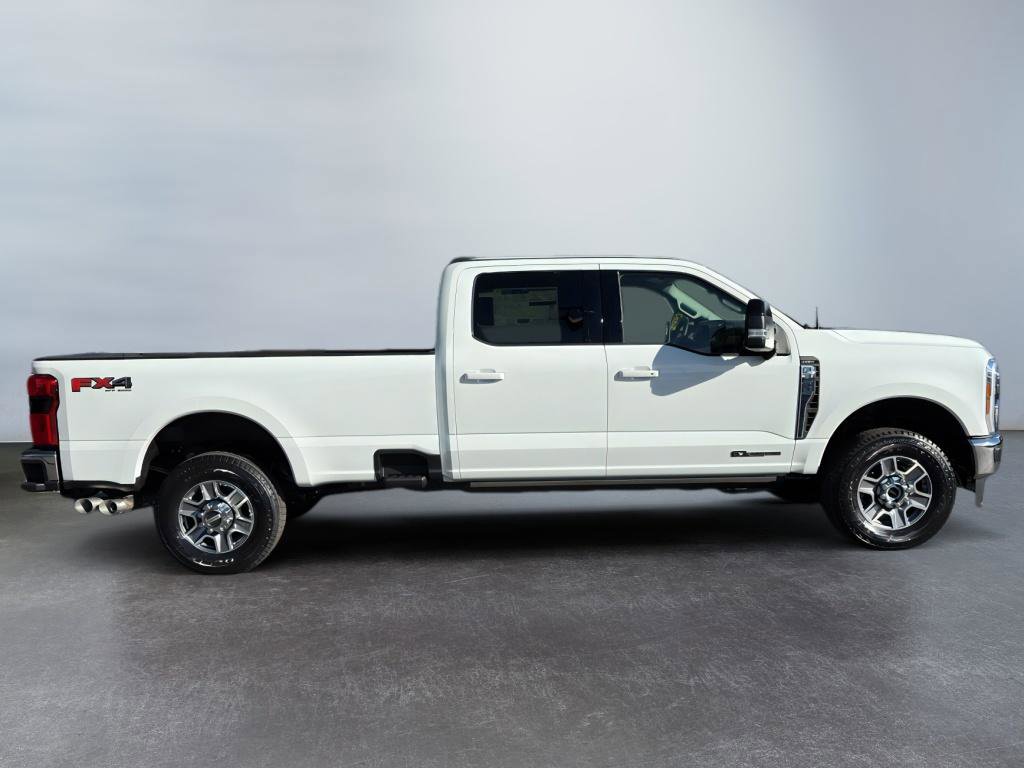 New 2026 Ford F350 Lariat w/ FX4 Off-Road Package image 13