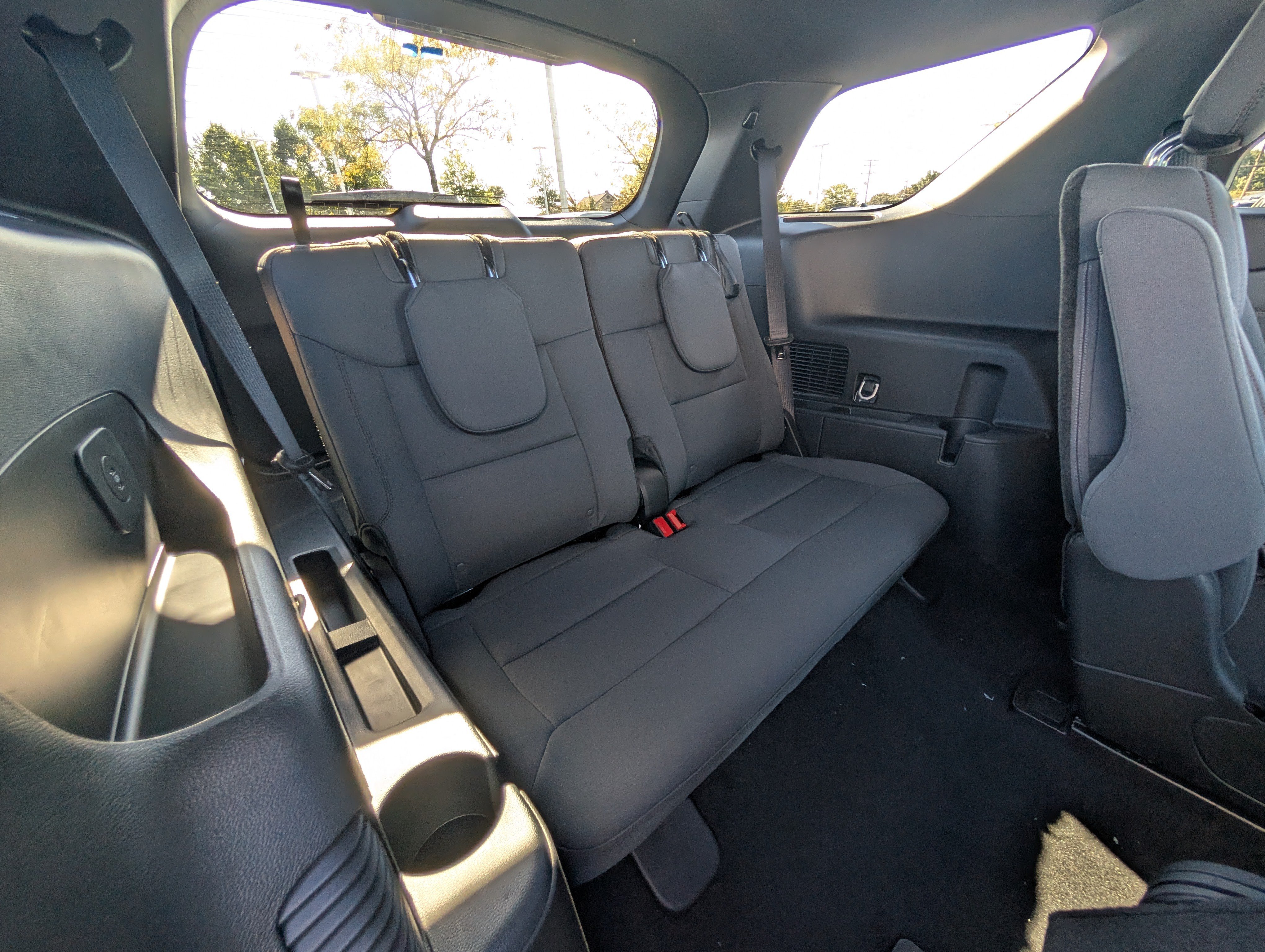 New 2027 Ford Explorer Active AWD/4WD image 8