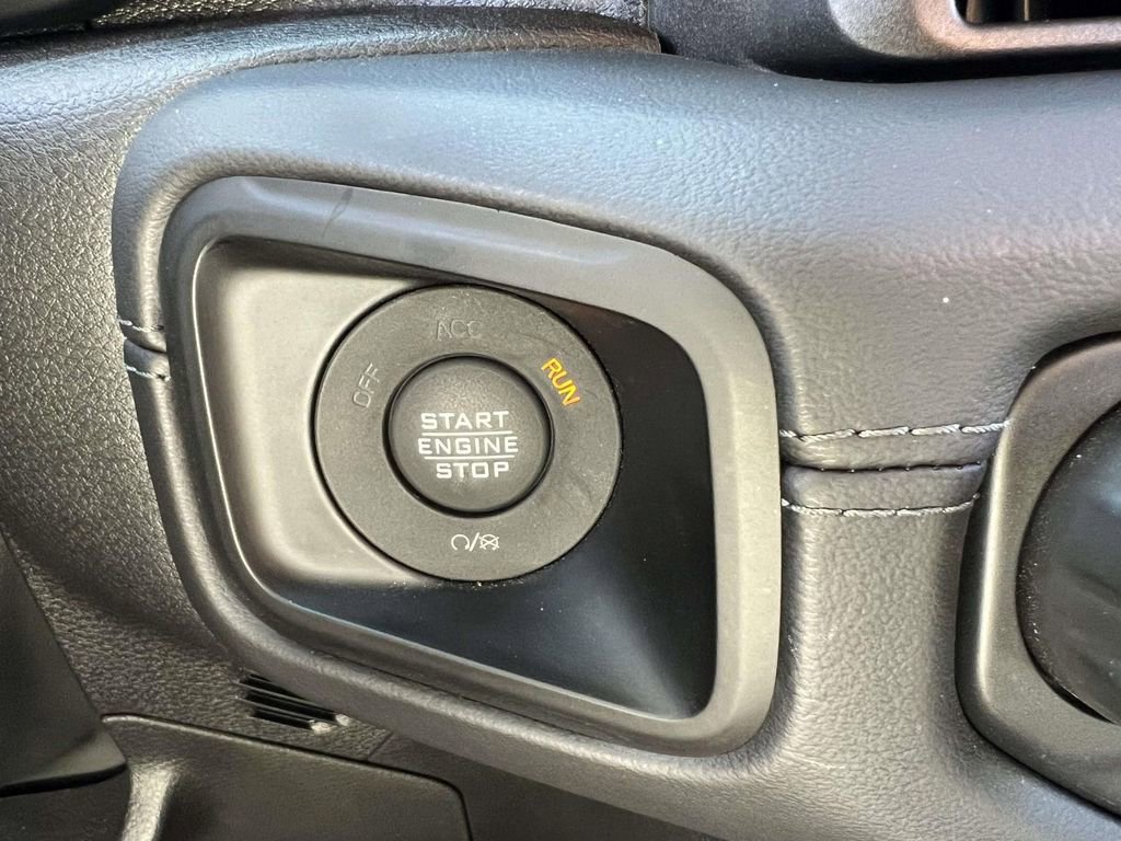 Used 2025 Jeep Wrangler Unlimited Rubicon 4xe w/ Technology Group image 30