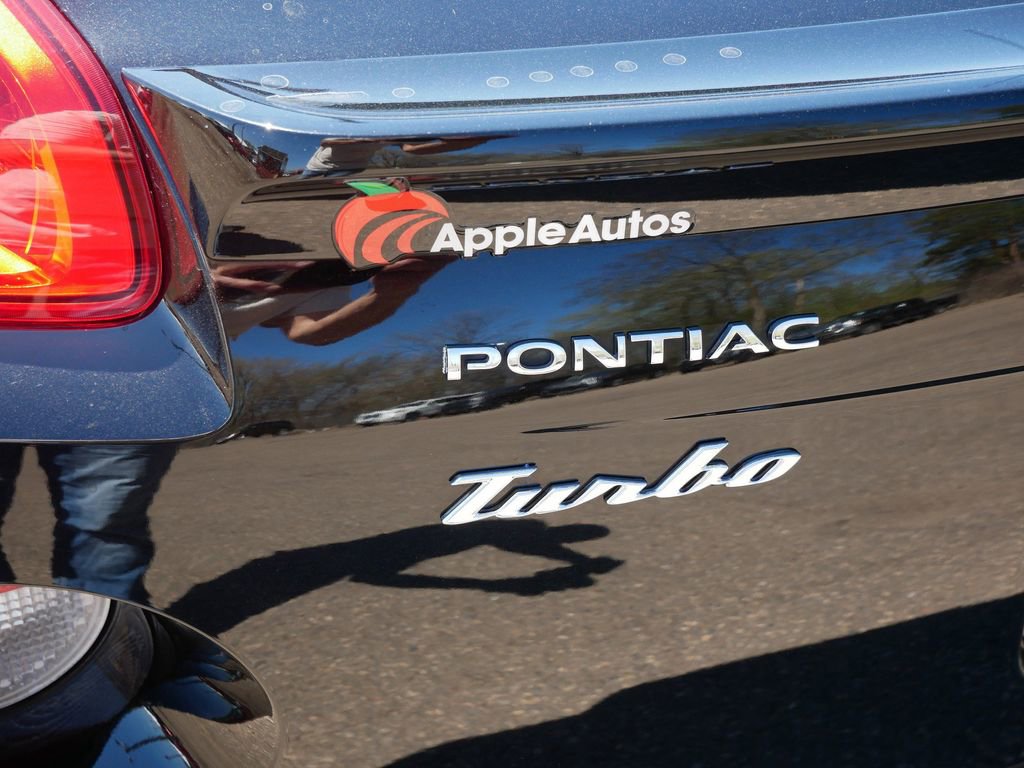 Used 2007 Pontiac Solstice GXP w/ Premium Package image 10