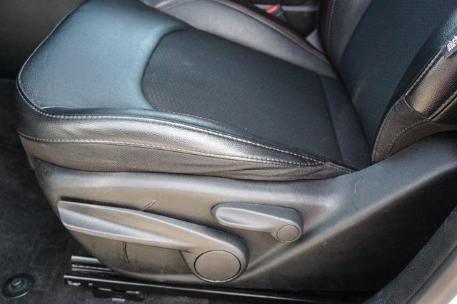 Used 2023 Jeep Compass Trailhawk image 15