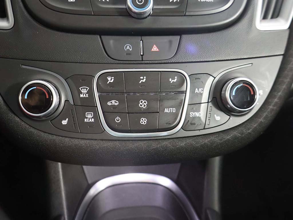 Used 2024 Chevrolet Malibu LT image 42