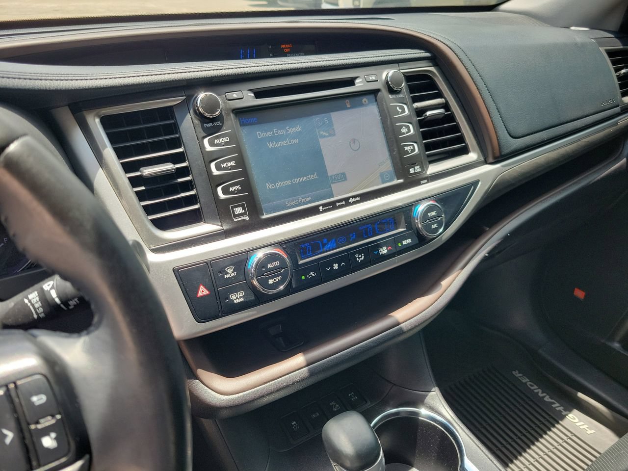 Used 2019 Toyota Highlander Limited AWD/4WD image 25