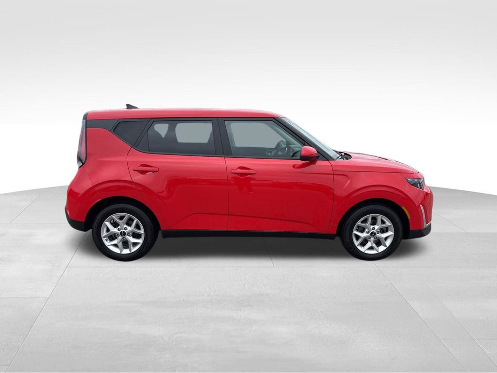 Used 2023 Kia Soul LX w/ Option Group 015 image 6