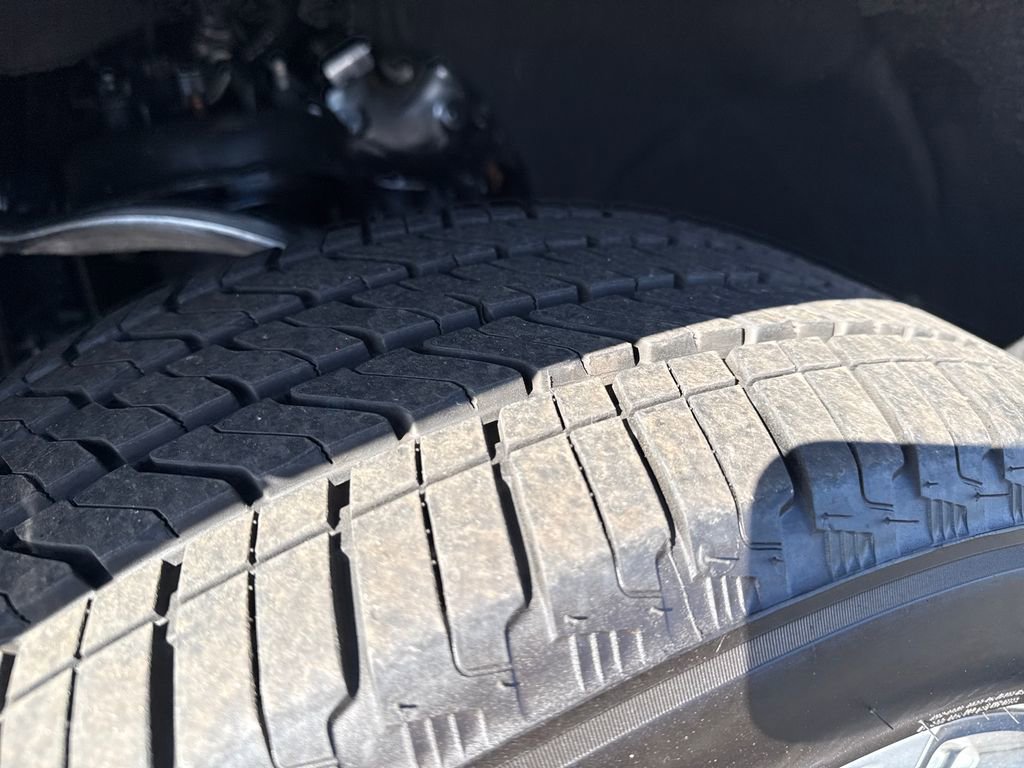 Used 2024 Chevrolet Silverado 1500 High Country w/ High Country Premium Package image 35