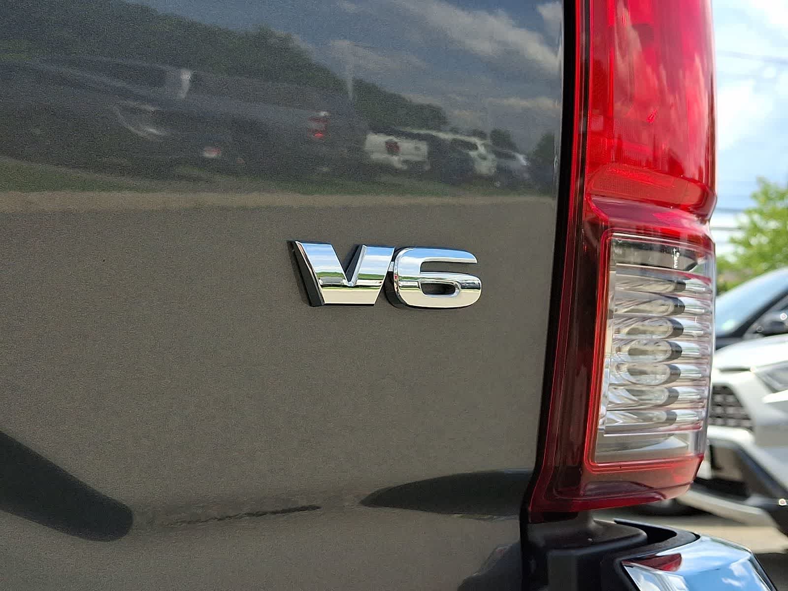 Certified 2021 Toyota Tacoma SR5 AWD/4WD image 30