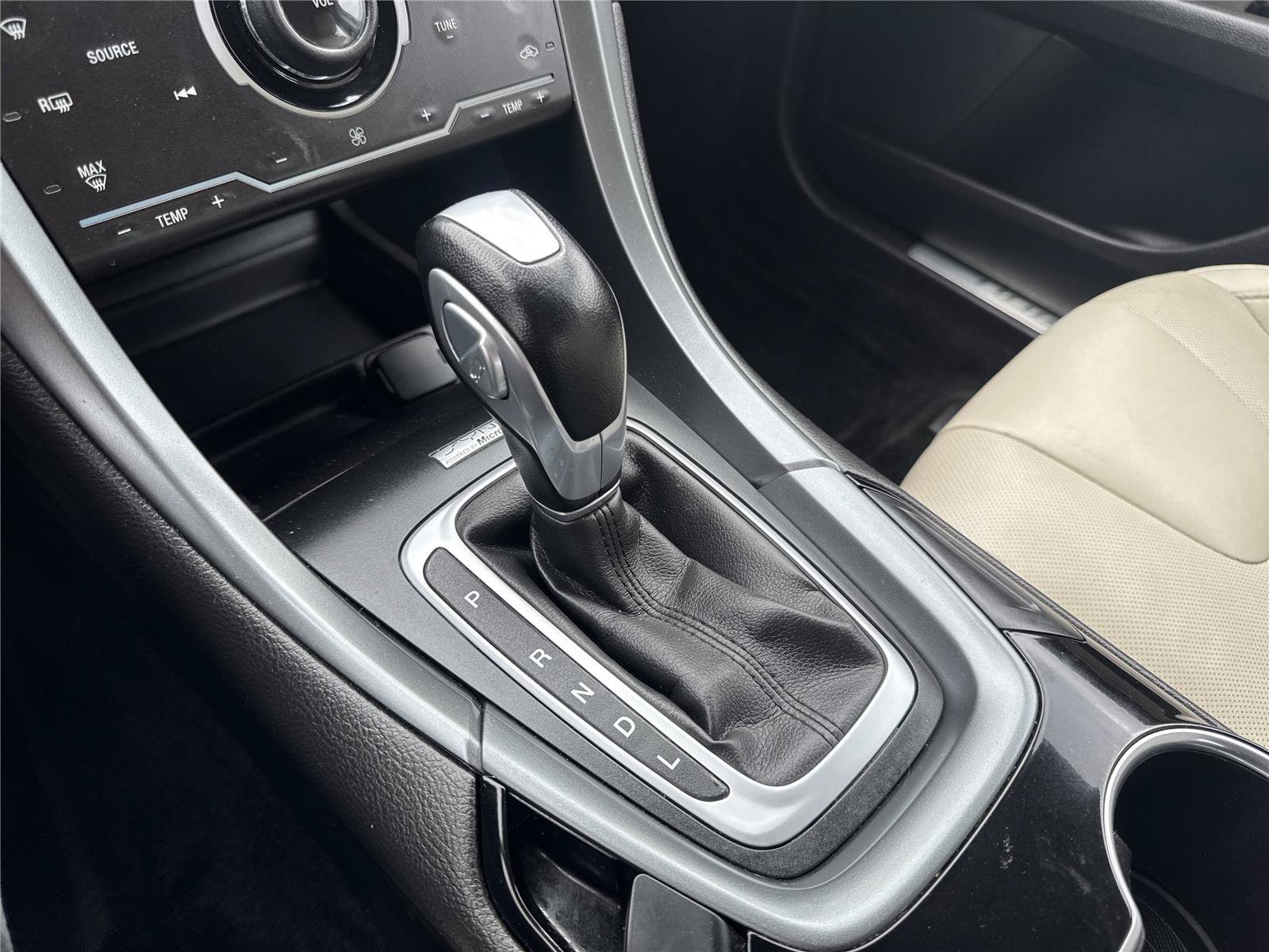 Used 2015 Ford Fusion Titanium FWD image 22