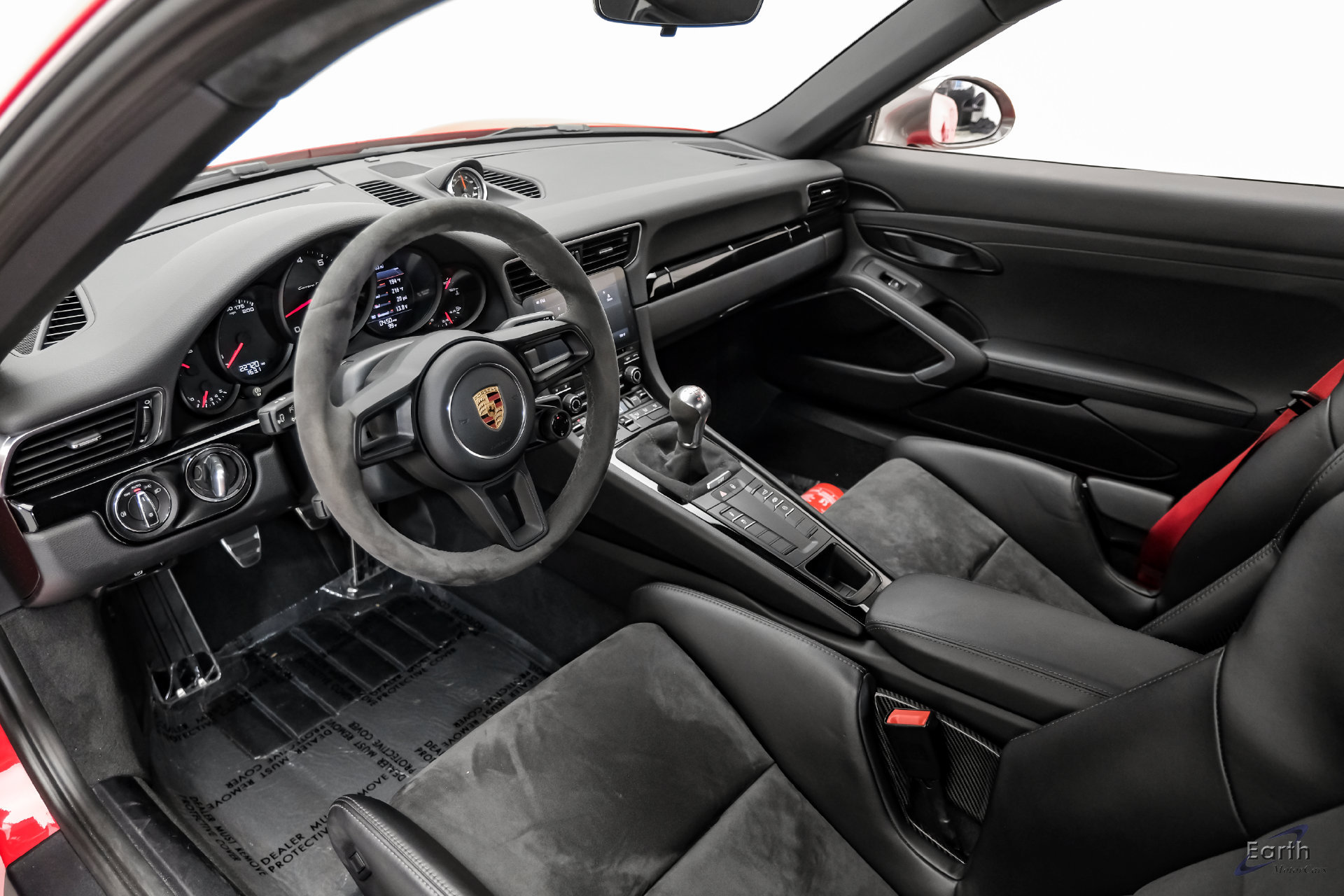 Used 2018 Porsche 911 Carrera T RWD image 3