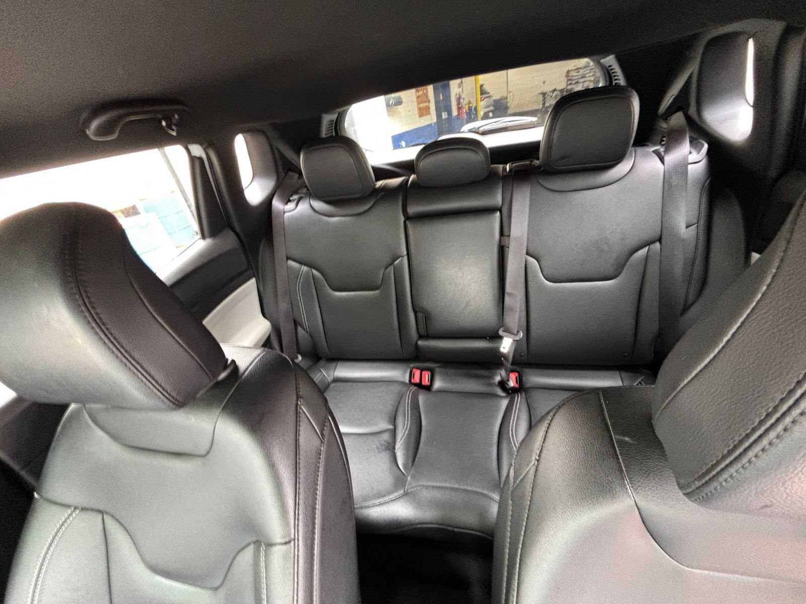 Used 2025 Jeep Compass Limited AWD/4WD image 33