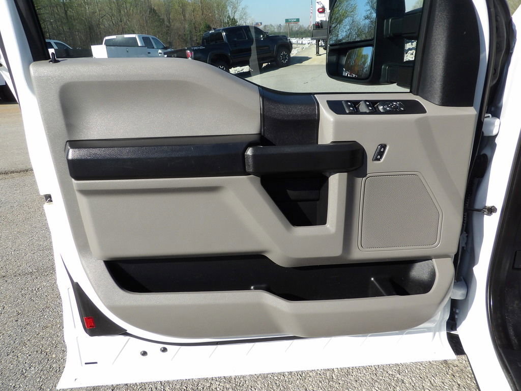 Used 2019 Ford F250 XL w/ Power Equipment Group image 14