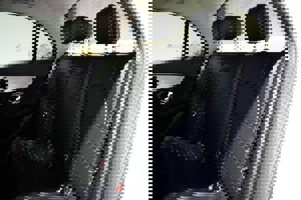 Used 2017 Mercedes-Benz C 300 Sedan image 17