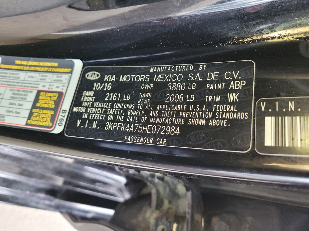 Used 2017 Kia Forte LX image 33