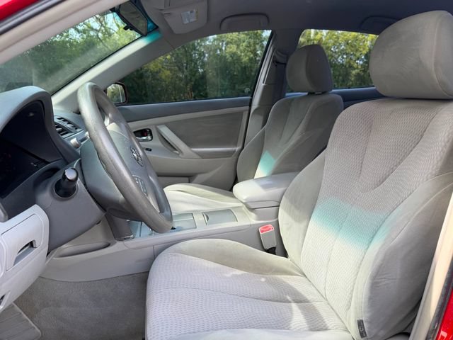 Used 2011 Toyota Camry LE FWD image 20