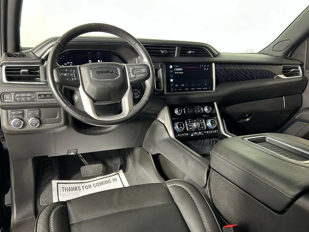 Used 2022 GMC Yukon XL Denali AWD/4WD image 21