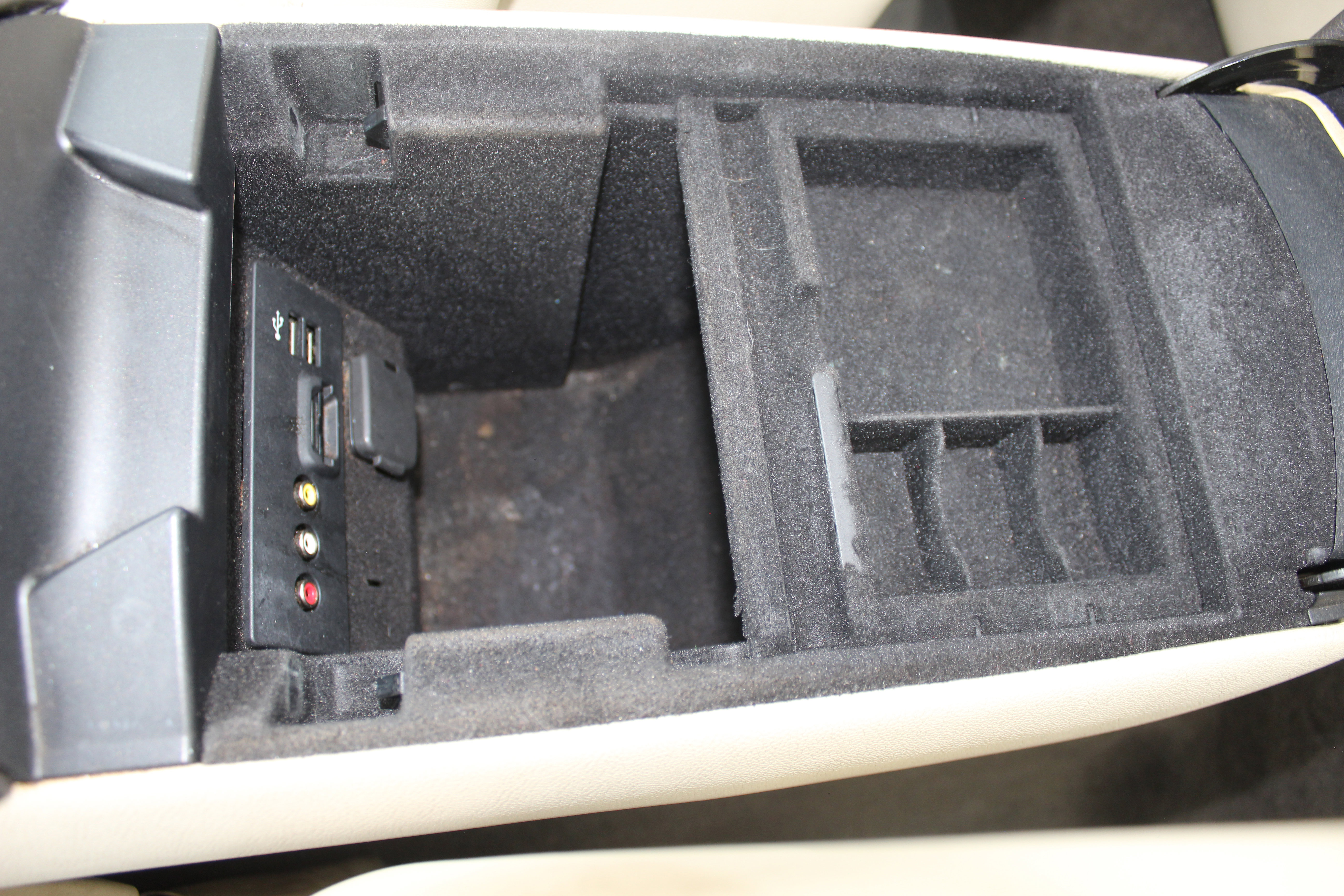 Used 2013 Lincoln MKZ Base image 38