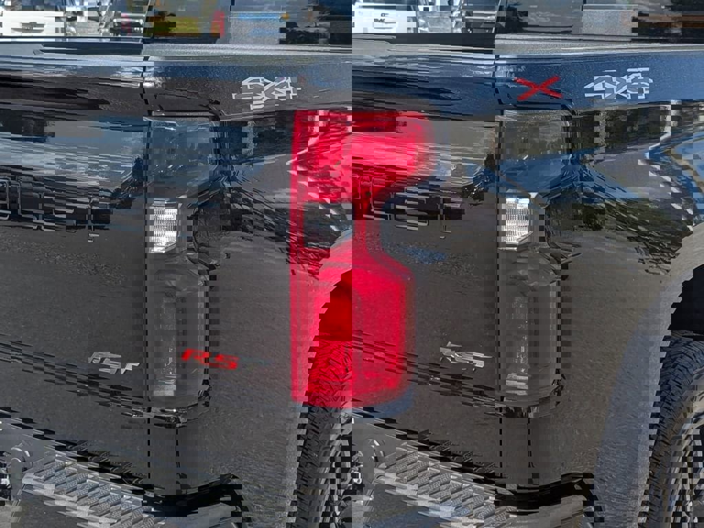 Certified 2025 Chevrolet Silverado 1500 RST w/ Convenience Package II image 7