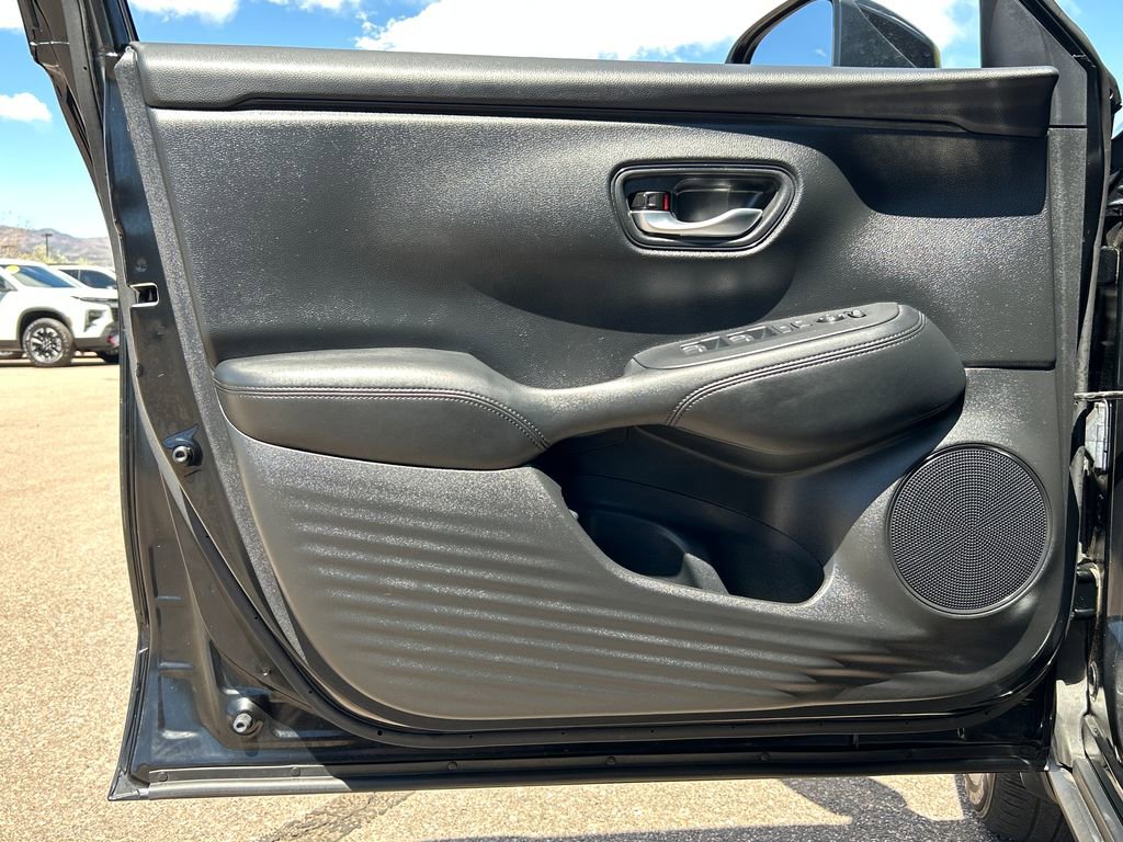 Used 2024 Honda HR-V LX image 24