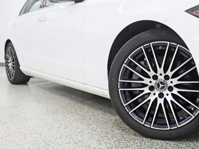 Used 2023 Mercedes-Benz C 300 4MATIC Sedan image 5