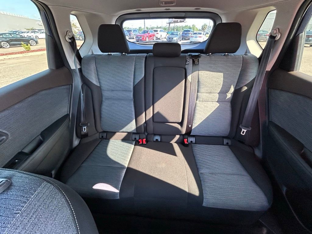 Used 2023 Nissan Rogue SV AWD/4WD image 13