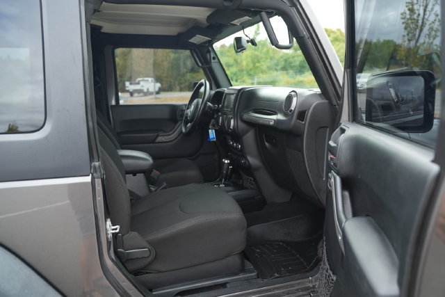 Used 2016 Jeep Wrangler Sport w/ Quick Order Package 24S AWD/4WD image 16