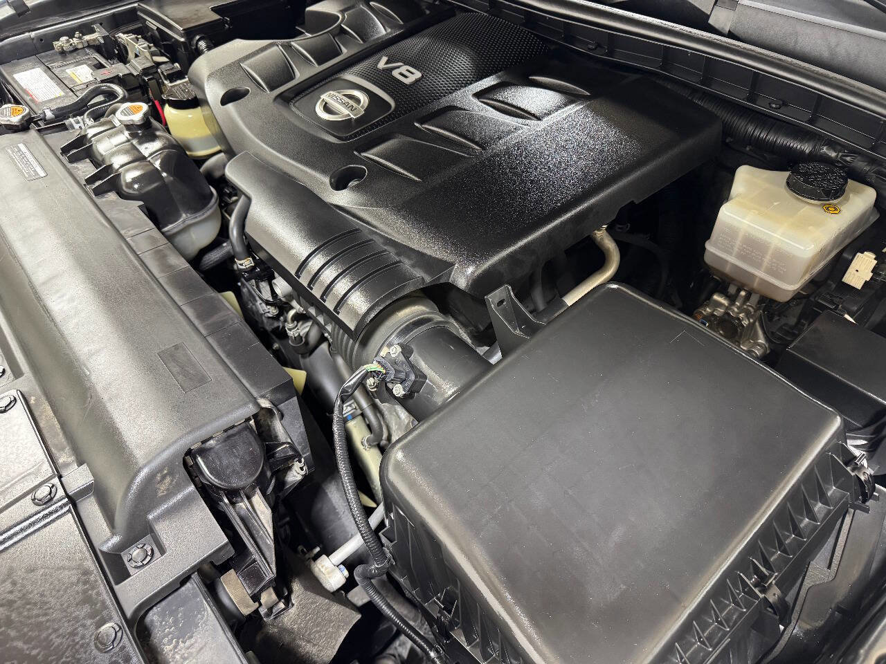 Used 2017 Nissan Armada SL image 95