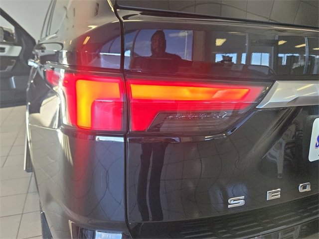 Used 2025 Toyota Sequoia Capstone image 31