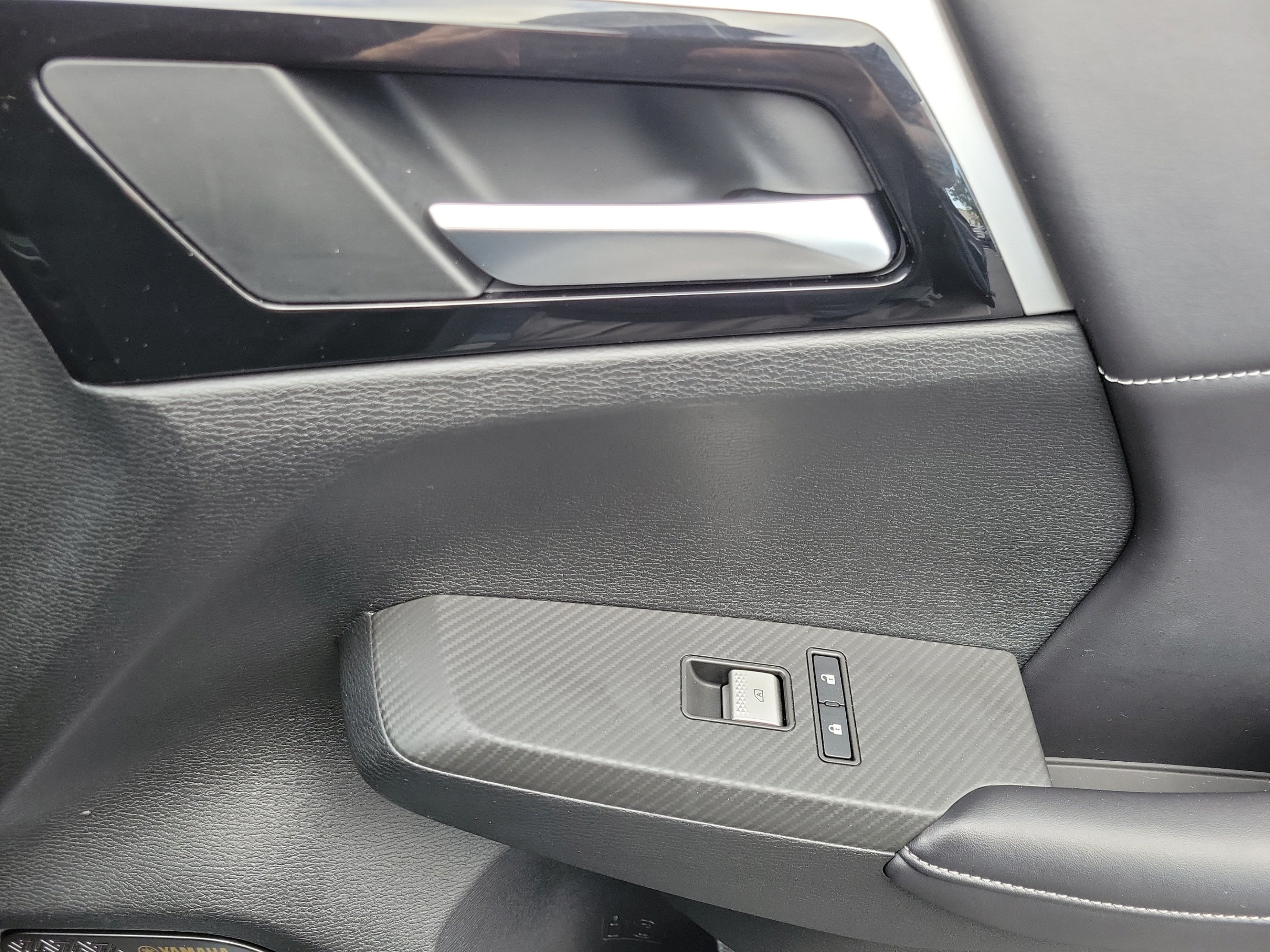 Used 2025 Mitsubishi Outlander SE FWD image 27